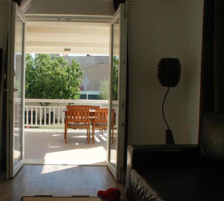 Apartments Zelic Vodice Ngoại thất bức ảnh